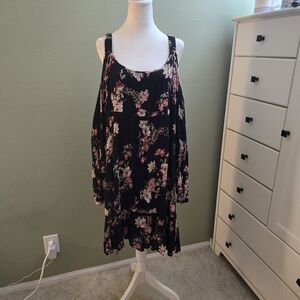 🩵 2/$10 or 3/$14  Bila Black Floral Cold Shoulder Dress
